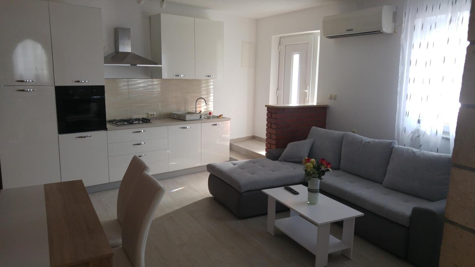 Apartments And Room Suza Senj  Bagian luar foto