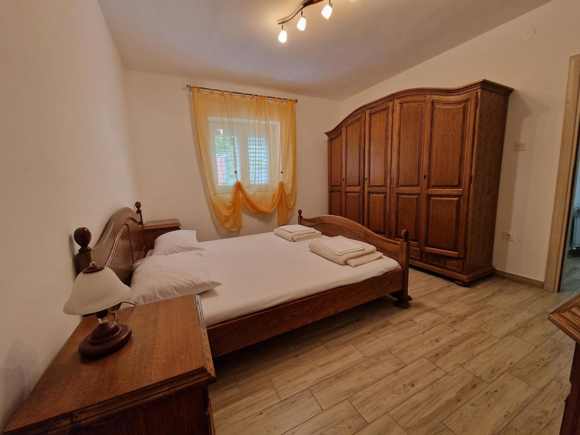 Apartments And Room Suza Senj  Ruang foto